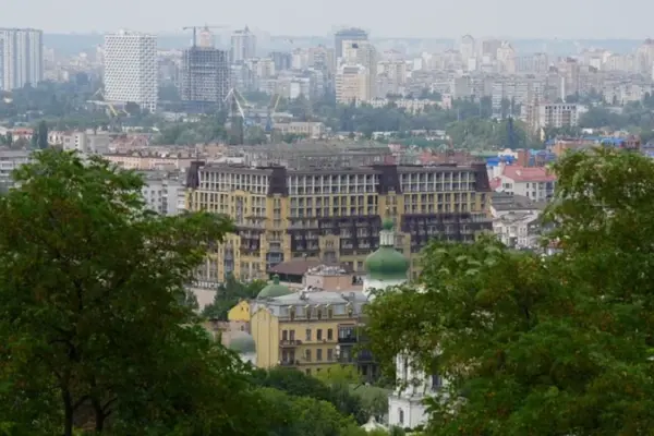 Рекорди спеки 6 серпня у Києві та областях: цифри і перевищення попередніх показників