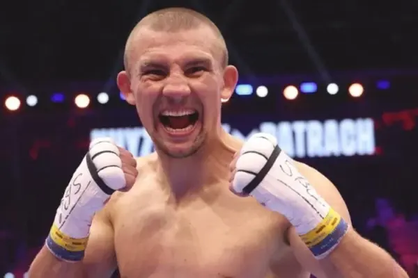 Хижняк у Львові: три картки суддів і перший пояс WBA Gold International